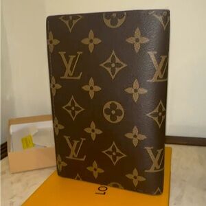 Louis Vuitton Pocket Organizer/Wallet